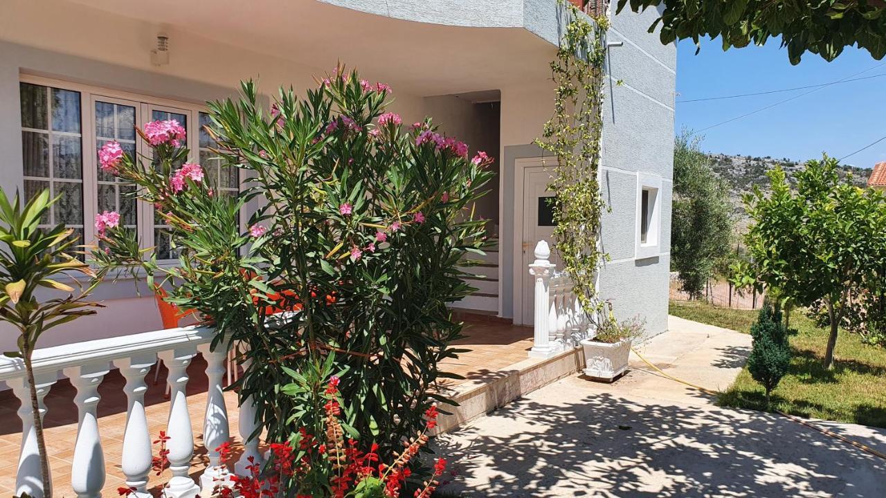Villa Denis Ksamil Exterior photo